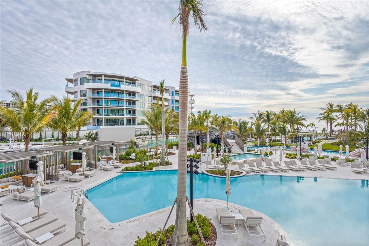 1581 Gulf Of Mexico Drive, Unit 507, Longboat Key, FL 34228 Photo