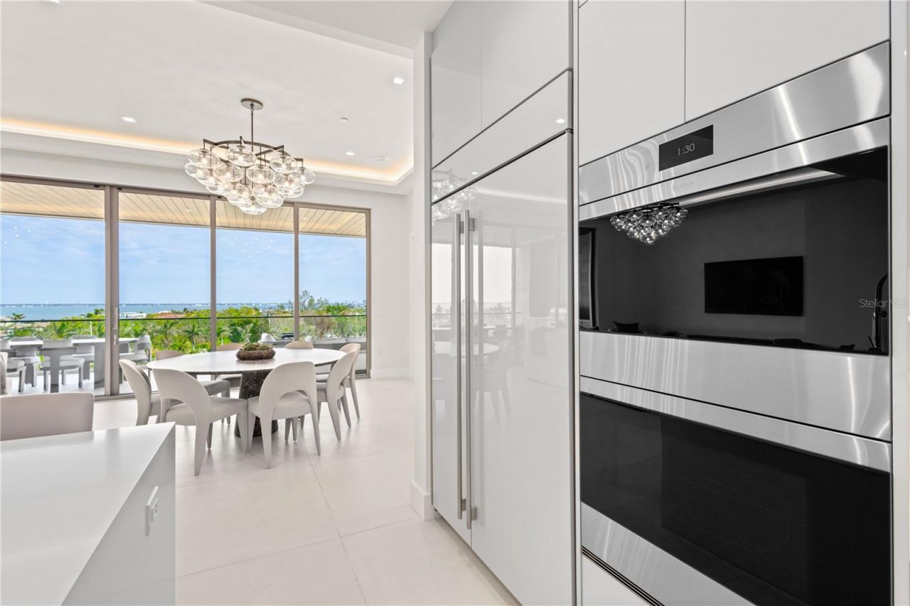 1581 Gulf Of Mexico Drive, Unit 507, Longboat Key, FL 34228 Photo