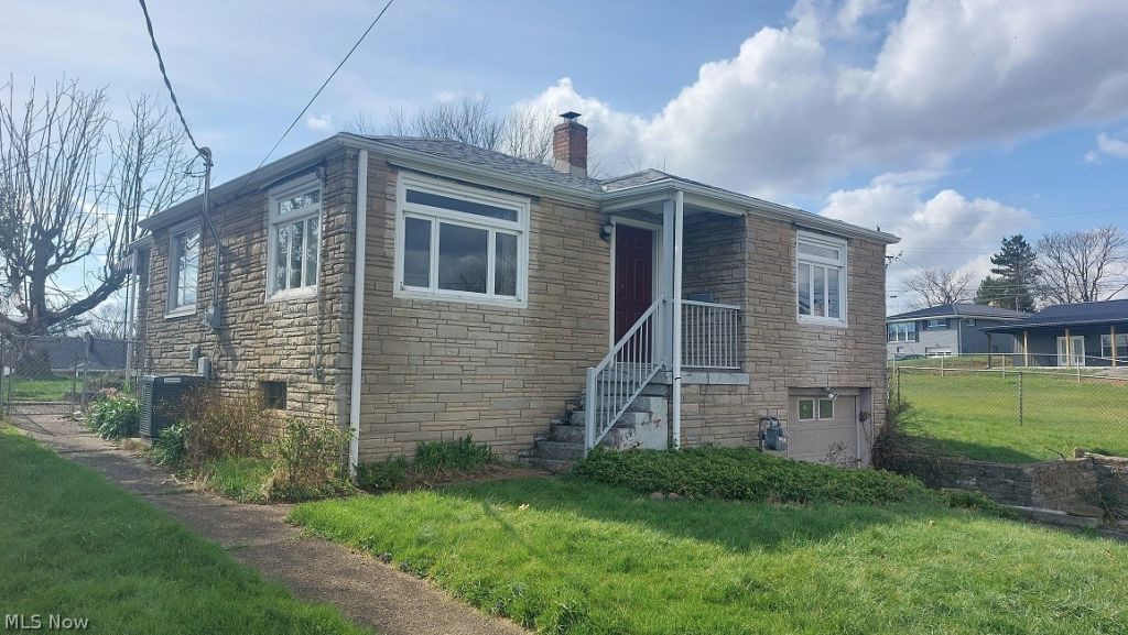 102 Valley Road, Mingo Junction, OH 43938