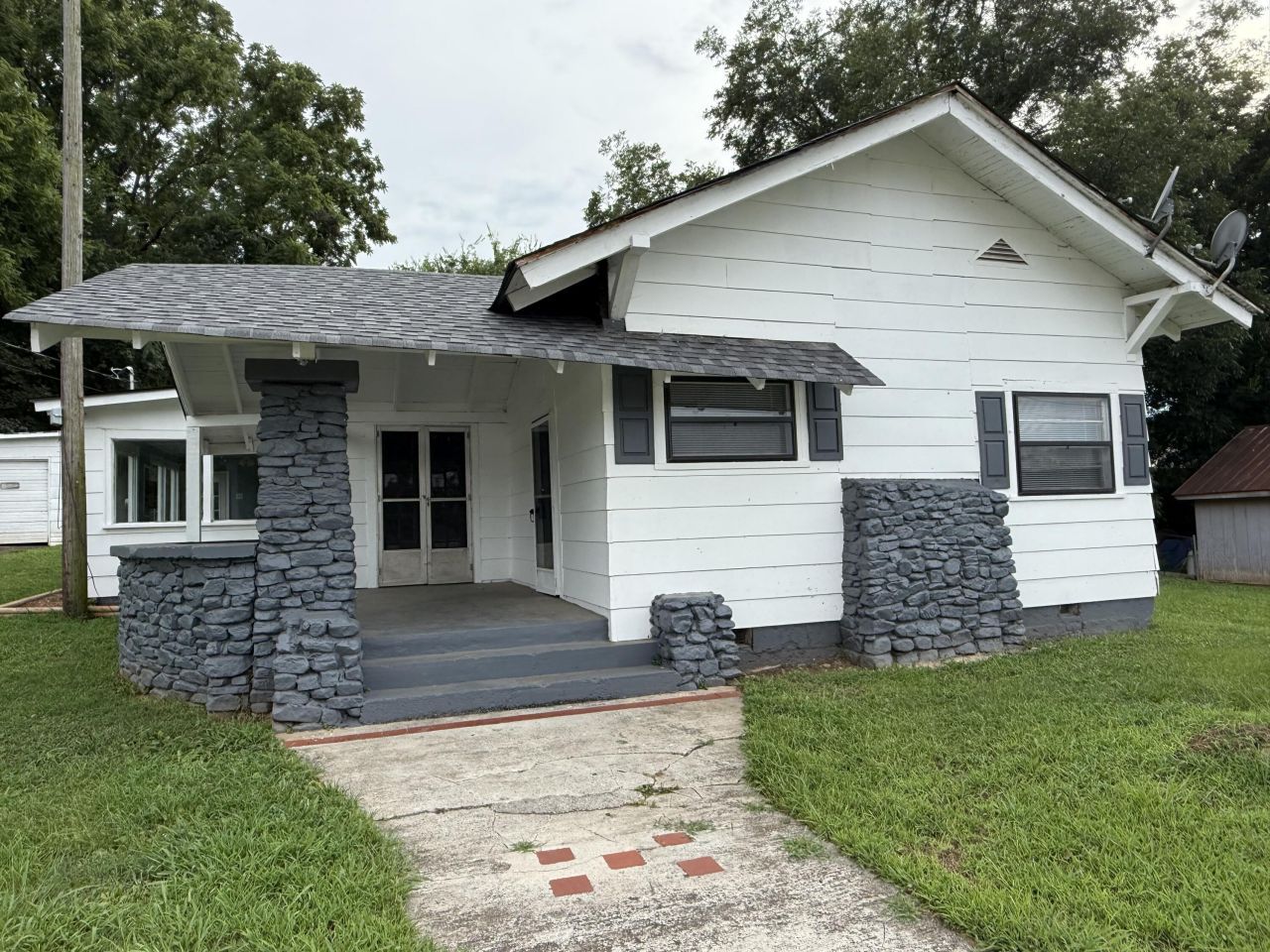 132 Commerce Street, Benton, TN 37307 Main Photo