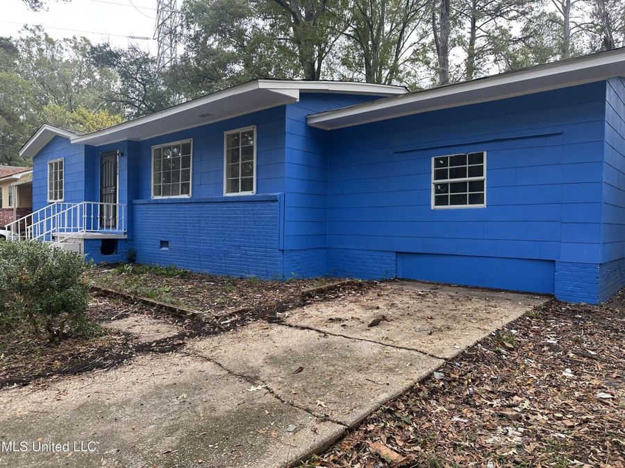 Property Image 4