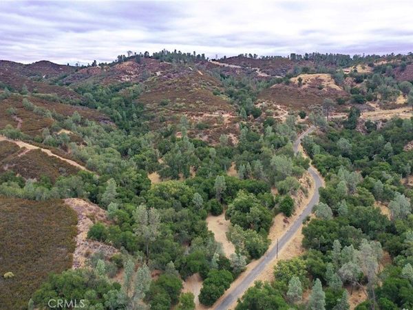 76370 Bryson Hesperia Road, Bradley, CA 93426