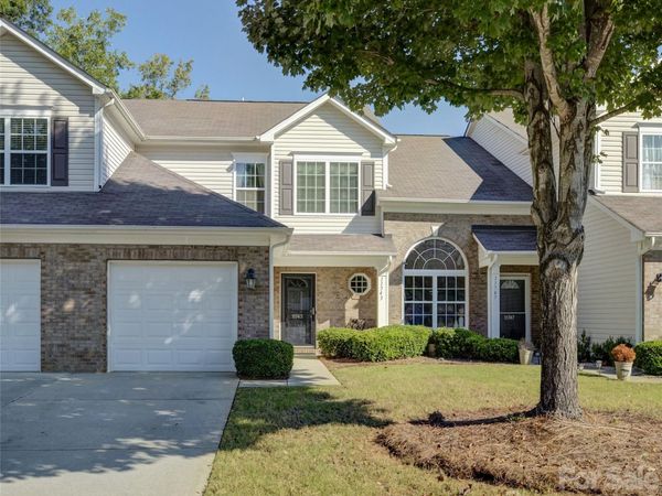 11743 Stockdale Court, Pineville, NC 28134