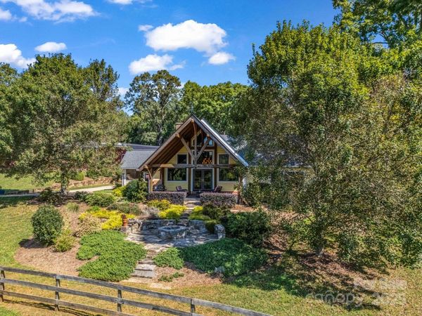 1050 Hunting Country Road, Tryon, NC 28782