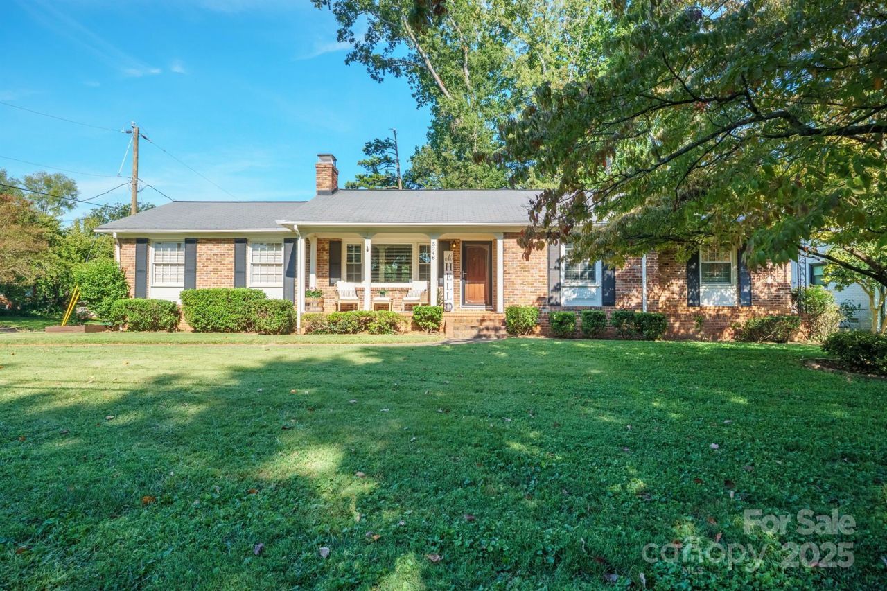 5748 Farmbrook Drive, Charlotte, NC 28210 Main Photo