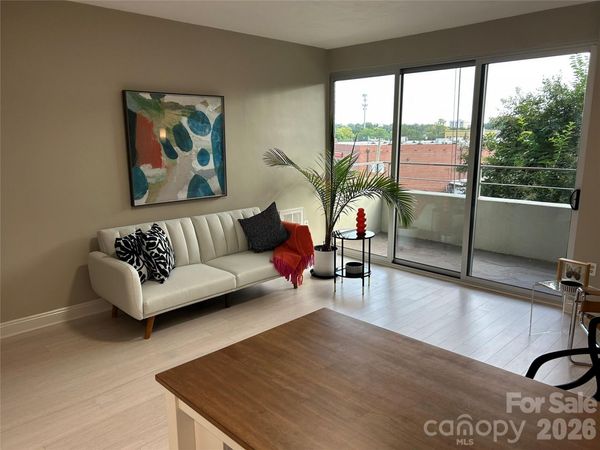 1300 Reece Road, Unit 300, Charlotte, NC 28209