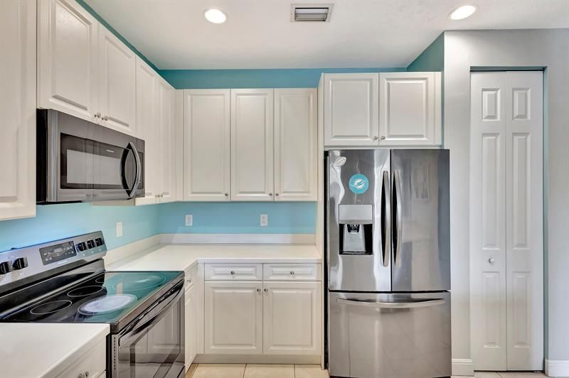 115 Bella Vita Dr, Unit 115, Royal Palm Beach, FL 33411 Photo