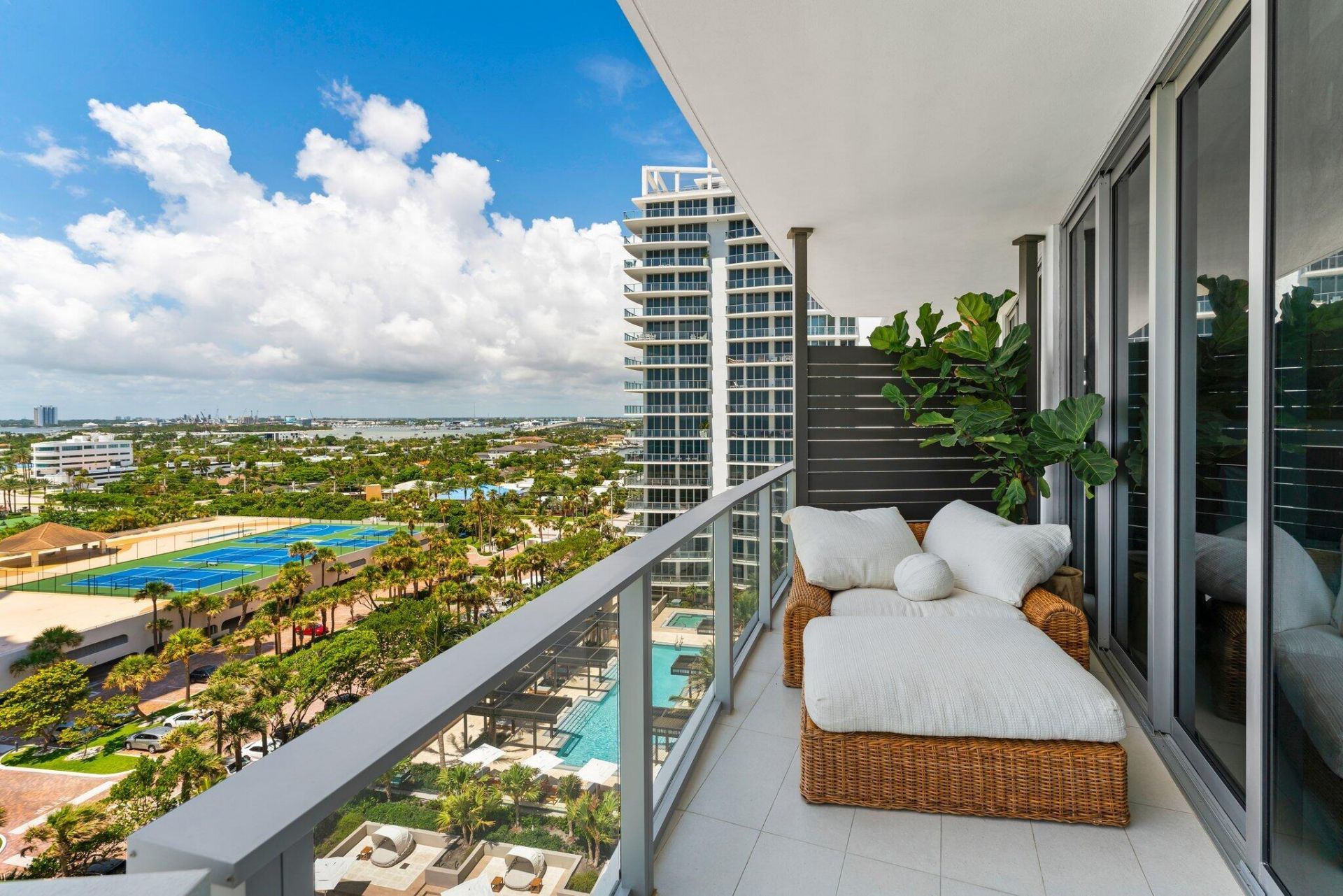 3100 N Ocean Drive, Unit H-1006, Singer Island, FL 33404 Photo