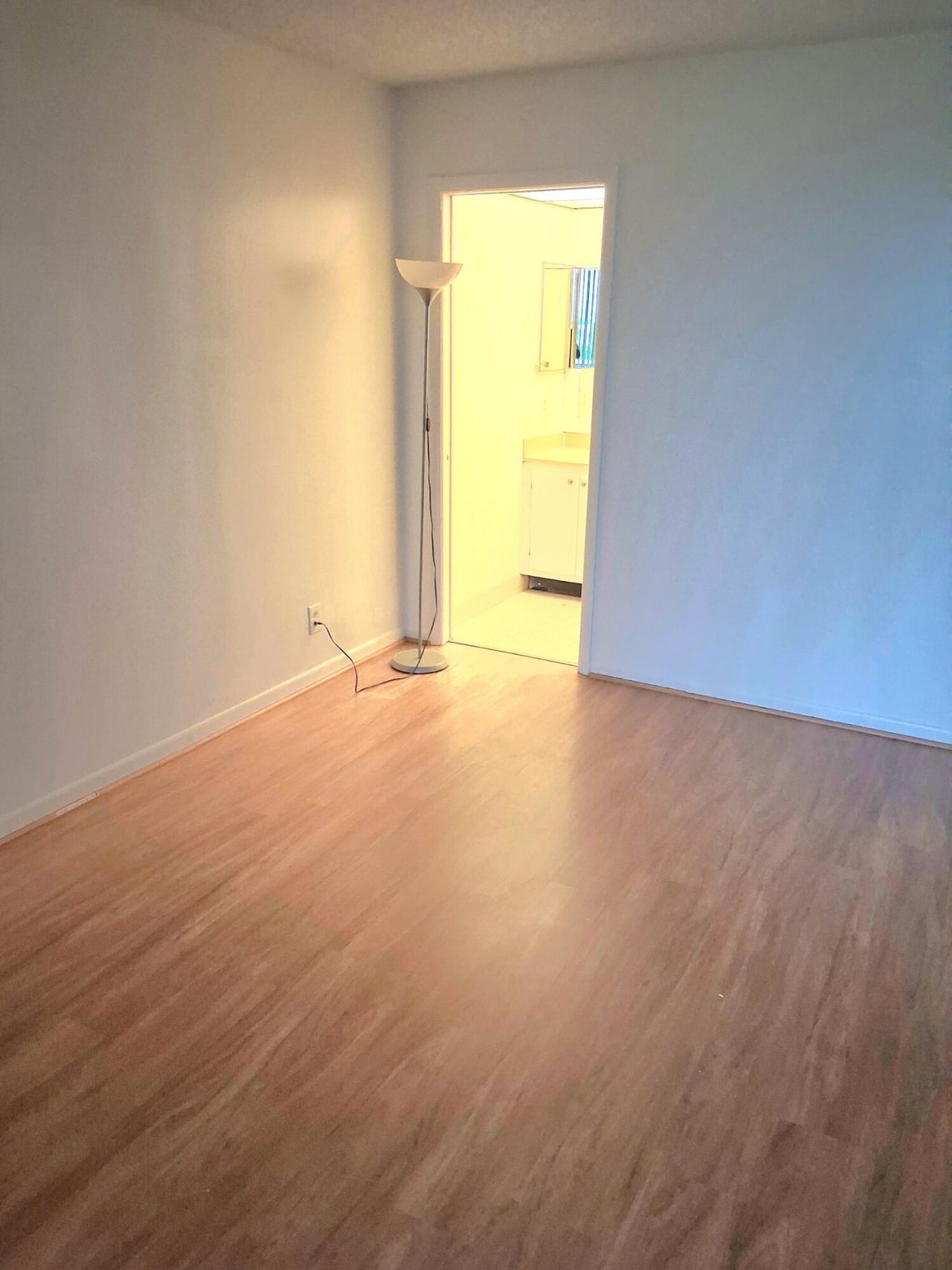 3301 NW 47th Terrace, Unit 403, Lauderdale Lakes, FL 33319 Photo