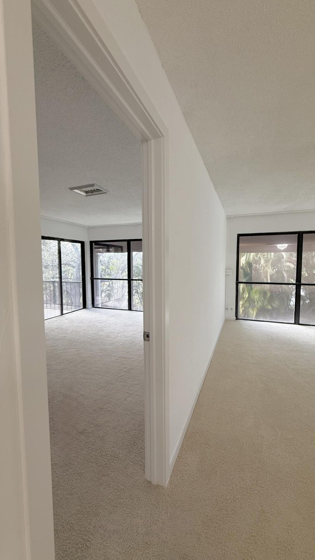 1739 Embassy Drive, Unit 202, West Palm Beach, FL 33401 Photo