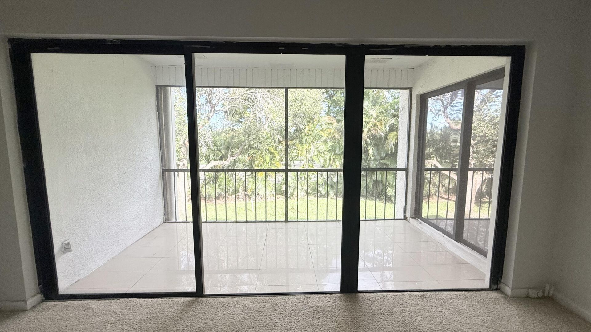 1739 Embassy Drive, Unit 202, West Palm Beach, FL 33401 Photo