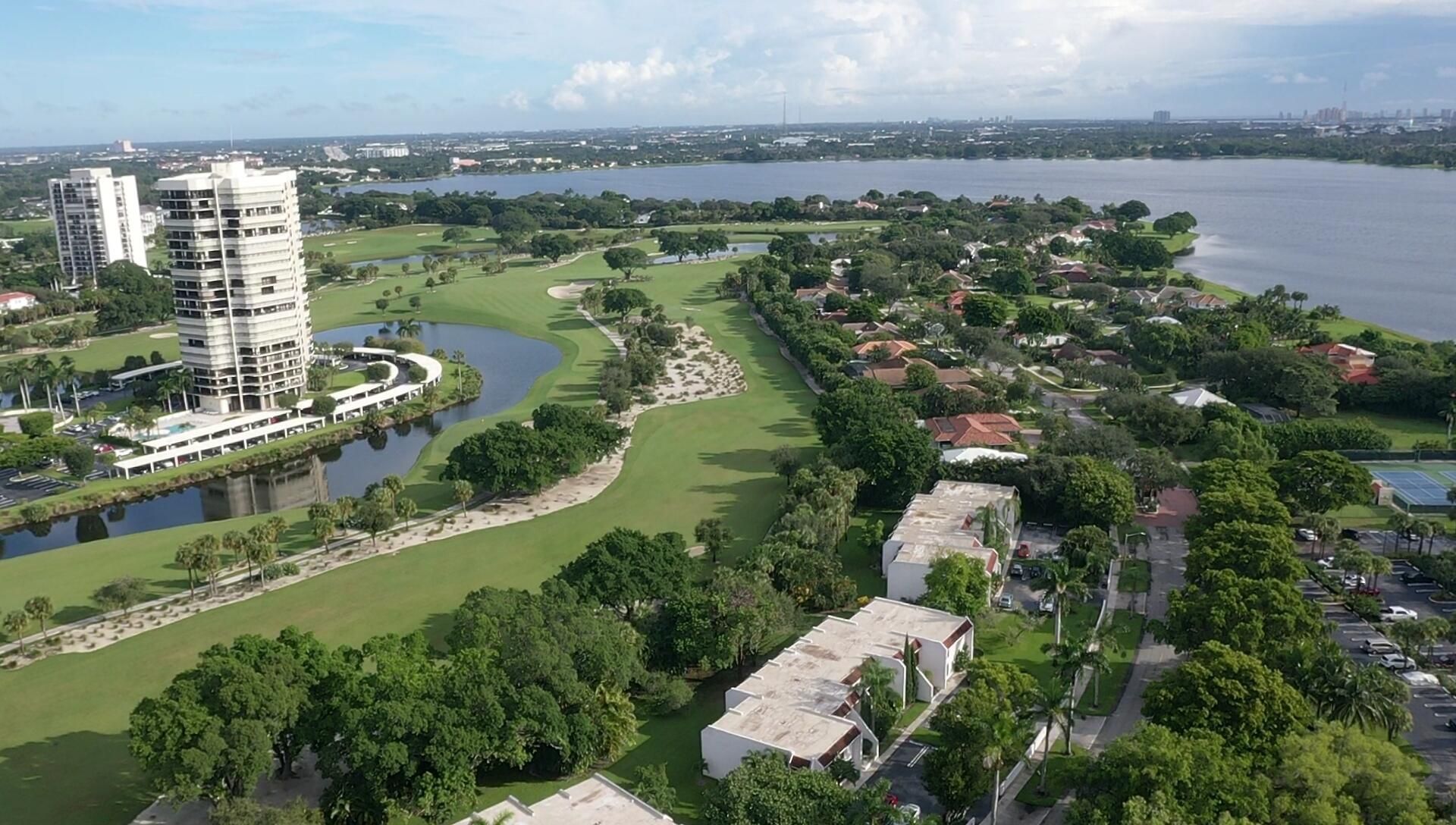 1739 Embassy Drive, Unit 202, West Palm Beach, FL 33401 Photo