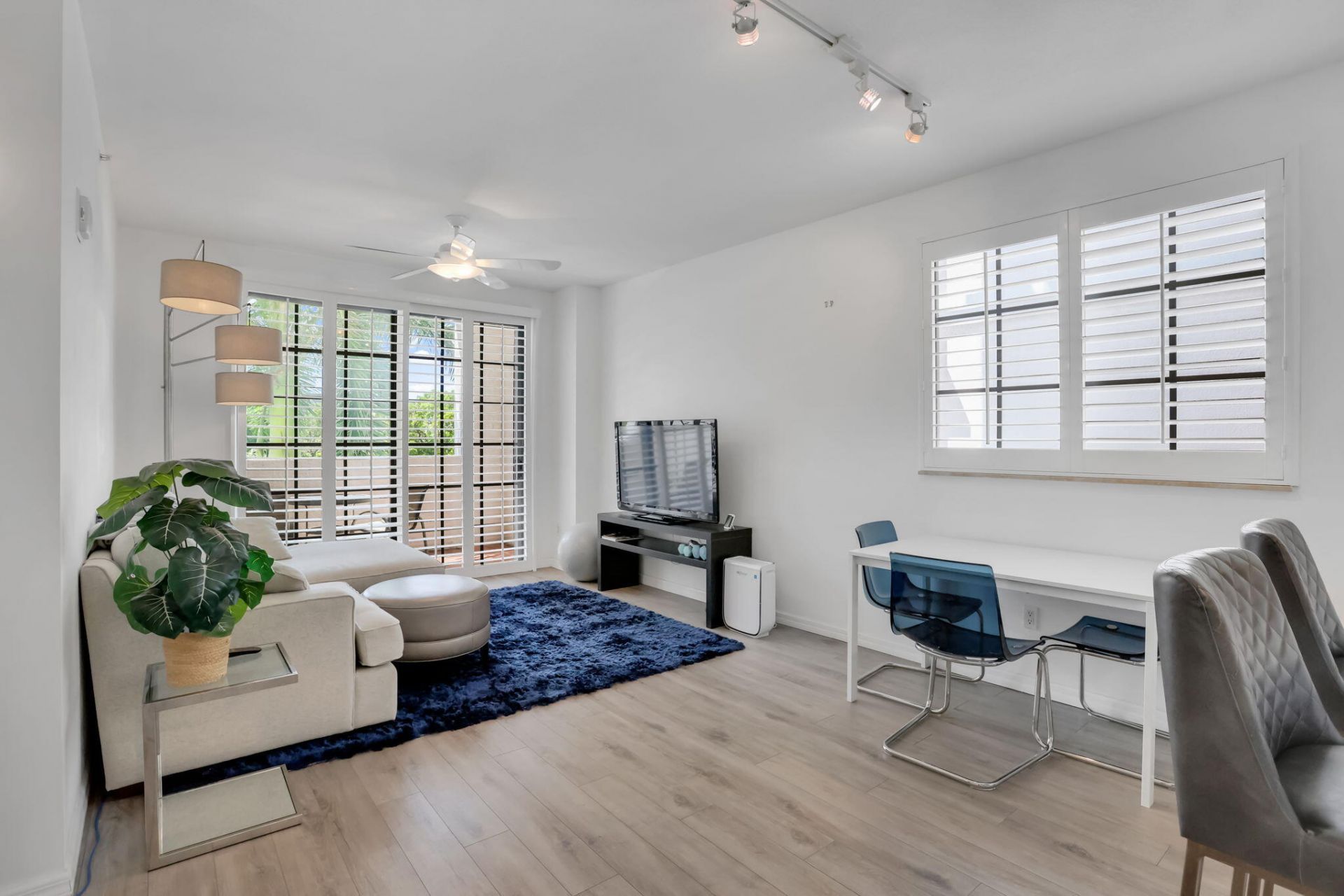 233 S Federal Highway, Unit 325, Boca Raton, FL 33432 Photo