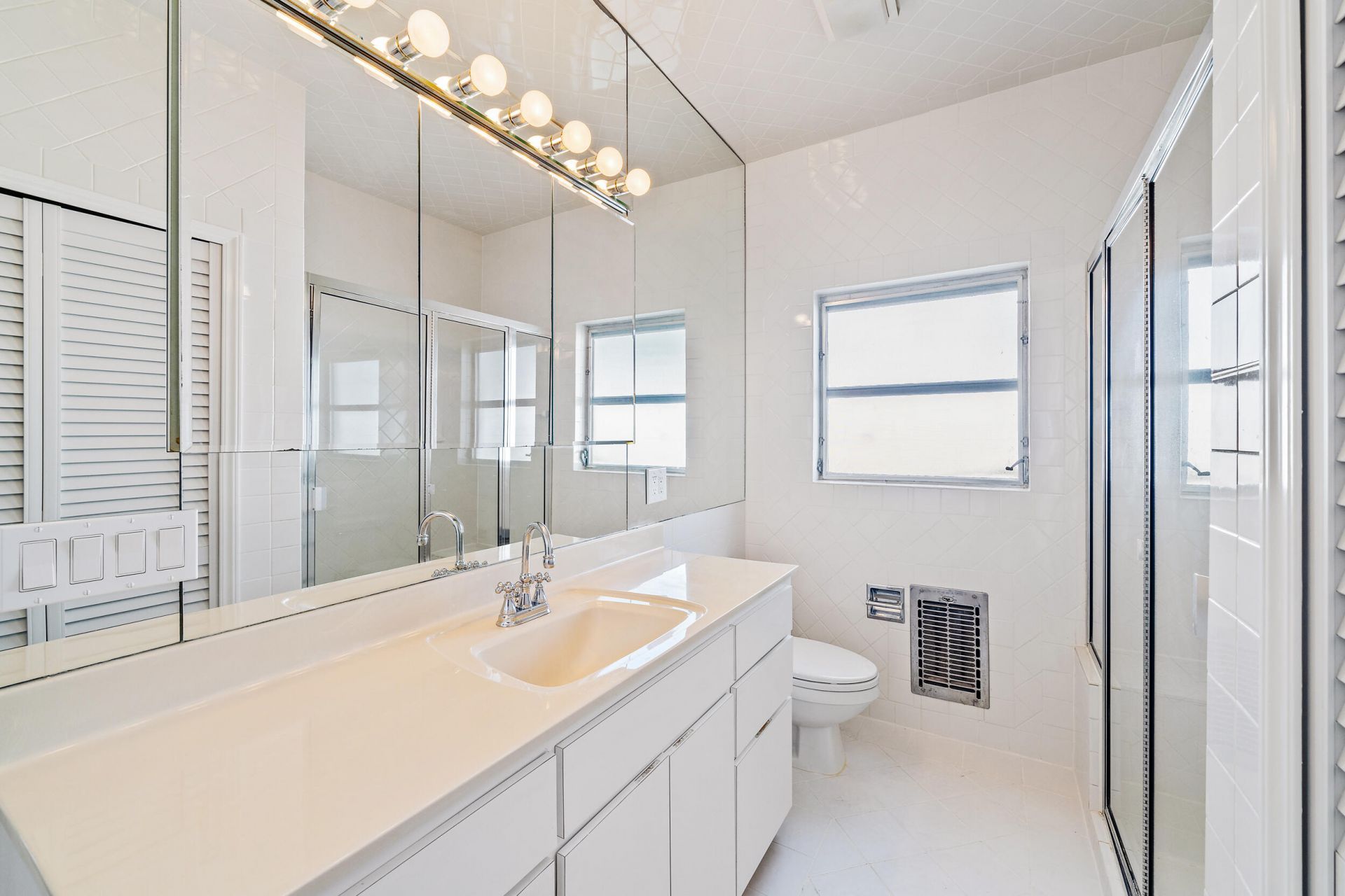210 Russlyn Drive, West Palm Beach, FL 33405 Photo