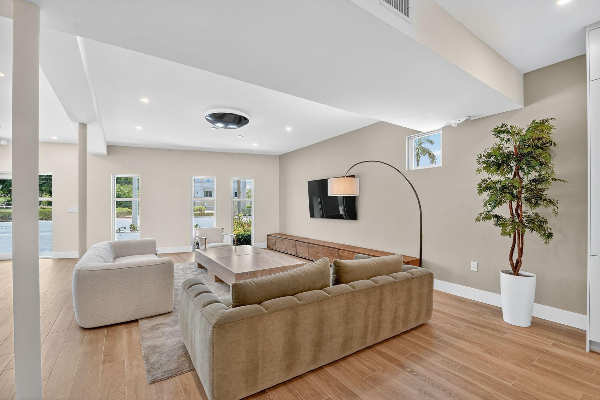 3705 N Federal Highway, Delray Beach, FL 33483 Photo