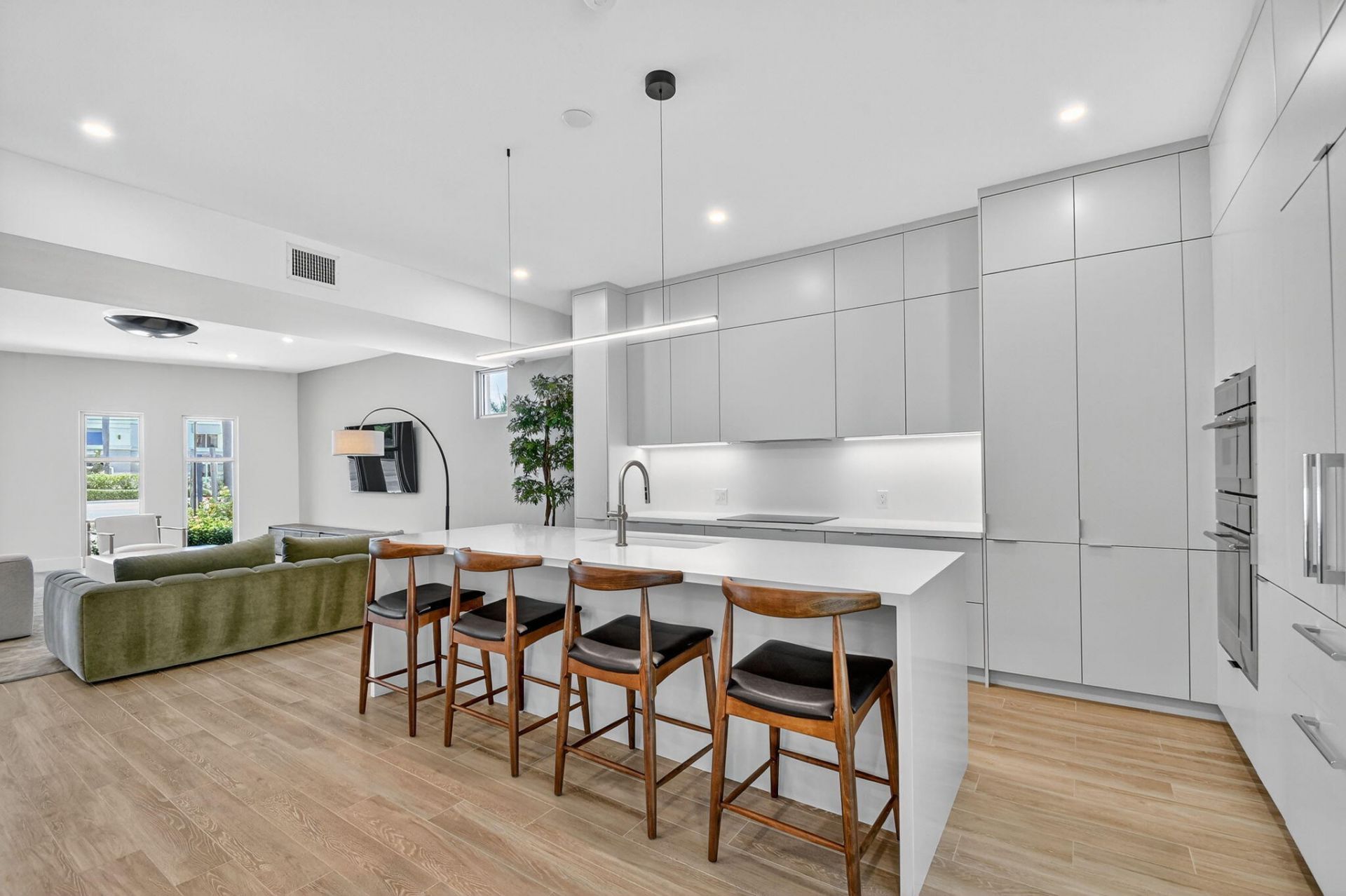3705 N Federal Highway, Delray Beach, FL 33483 Photo