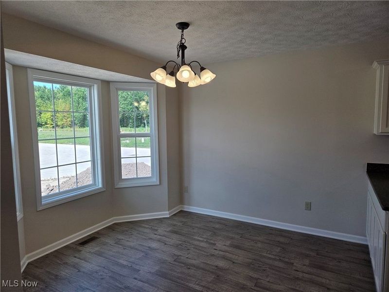 157 Stonecrest Trail, Elyria, OH 44035 Photo 3