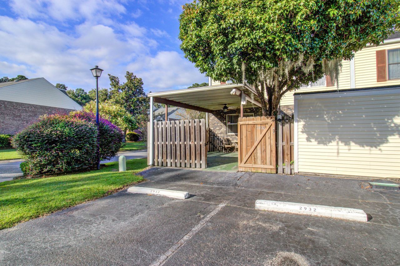 2932 Cathedral Lane Photo 42