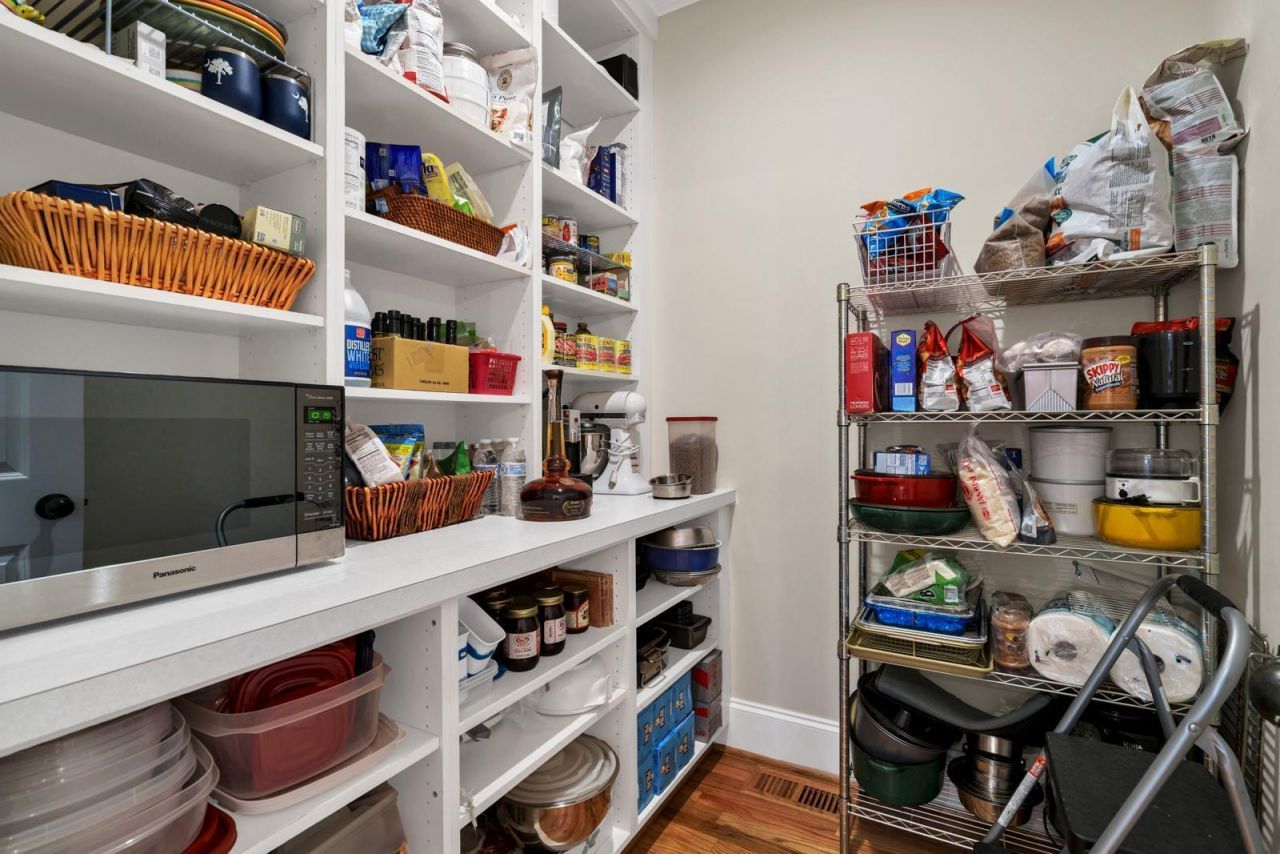 7805 Russell Creek Road Photo 16