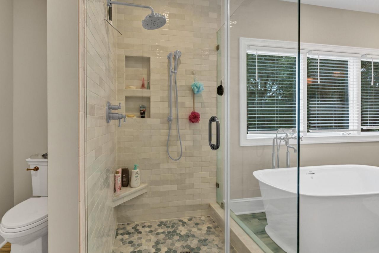 7805 Russell Creek Road Photo 29