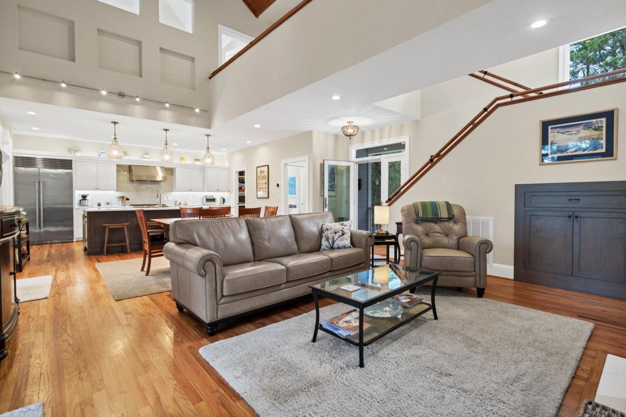 7805 Russell Creek Road Photo 7