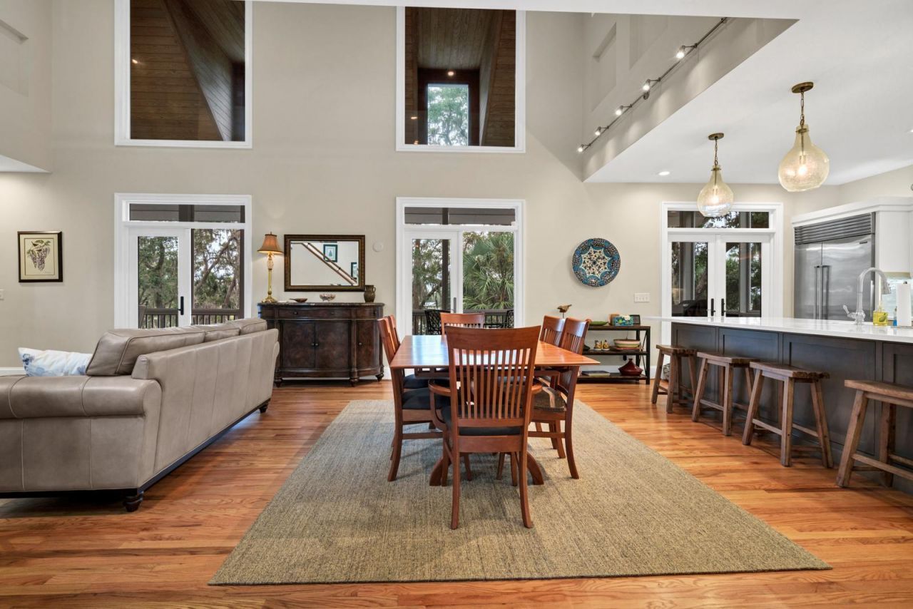 7805 Russell Creek Road Photo 8