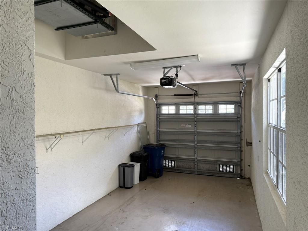 8853 Middlebrook Dr, Fort Myers, FL 33908 Photo