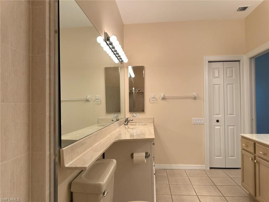 8853 Middlebrook Dr, Fort Myers, FL 33908 Photo