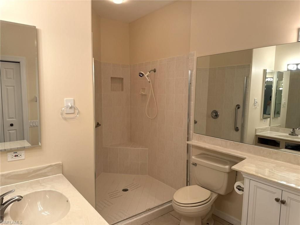 8853 Middlebrook Dr, Fort Myers, FL 33908 Photo