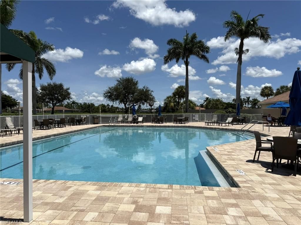 8853 Middlebrook Dr, Fort Myers, FL 33908 Photo