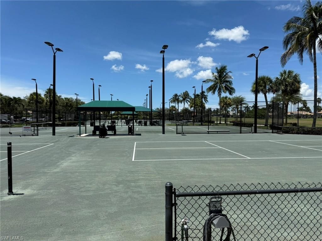 8853 Middlebrook Dr, Fort Myers, FL 33908 Photo