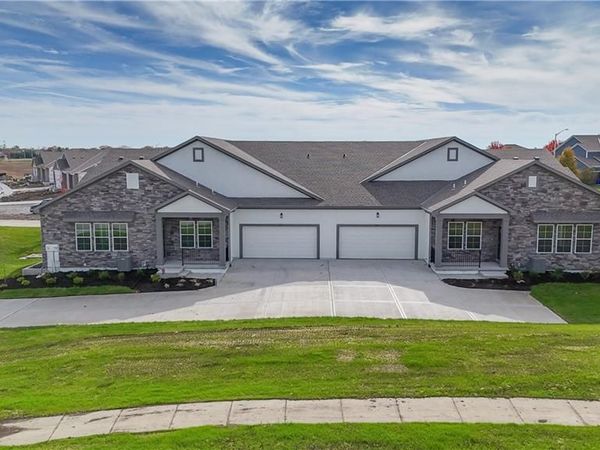 109 S Diane Drive, Olathe, KS 66061