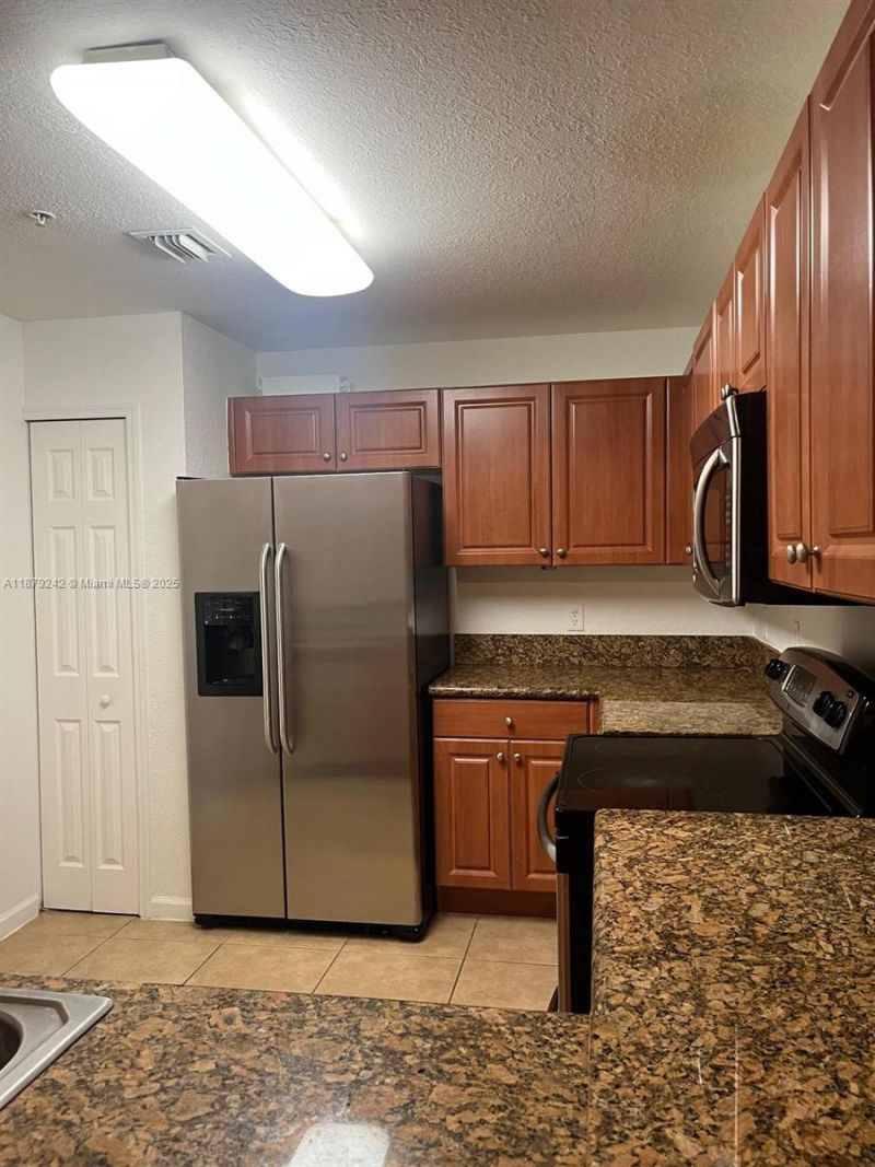 11401 NW 89th St, Unit 220, Doral, FL 33178 Photo