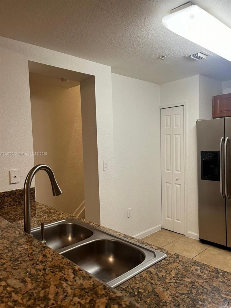 11401 NW 89th St, Unit 220, Doral, FL 33178 Photo