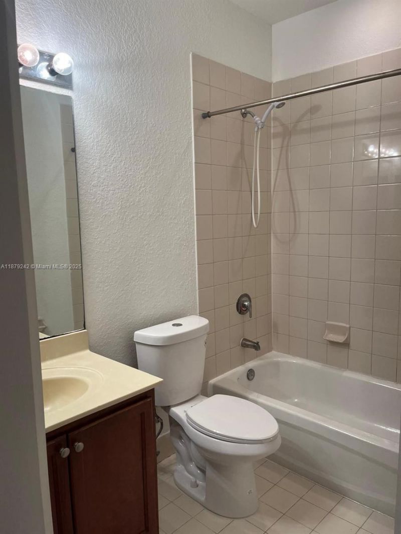 11401 NW 89th St, Unit 220, Doral, FL 33178 Photo