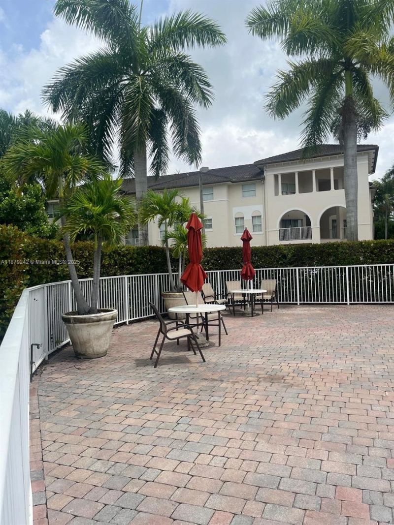 11401 NW 89th St, Unit 220, Doral, FL 33178 Photo