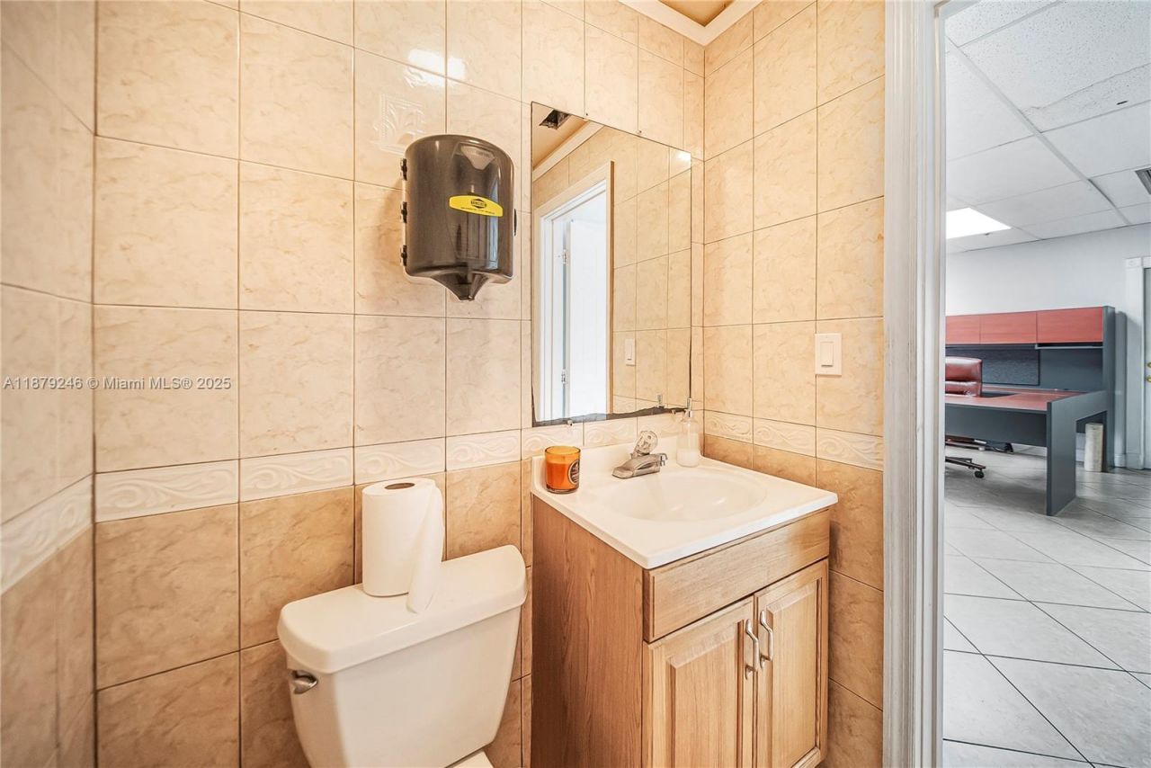 3018 NW 79th Ave, Unit 3018, Doral, FL 33122 Photo