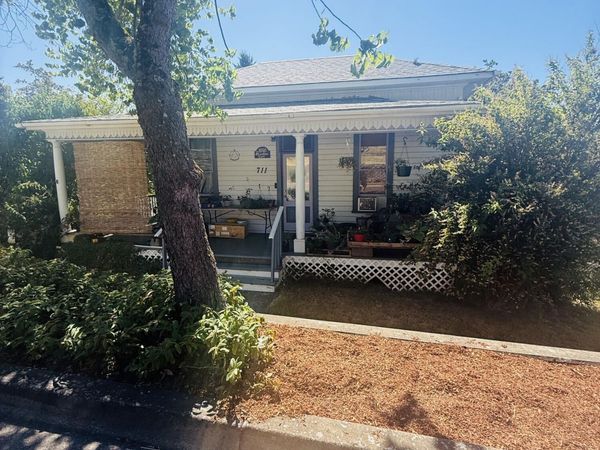 711 N Main Street, Brownsville, OR 97327