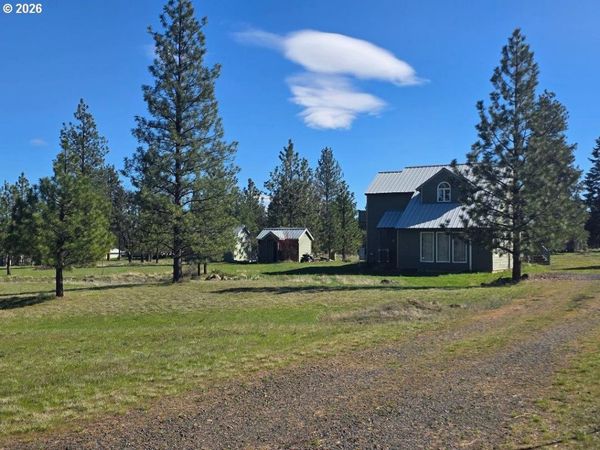 271 S FAIRWAY  A RD, Tygh Valley, OR 97063