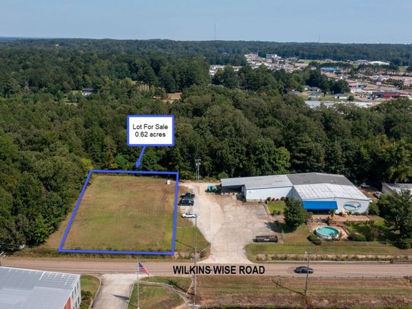 North side Wilkins Wise Road, Columbus, MS 39705
