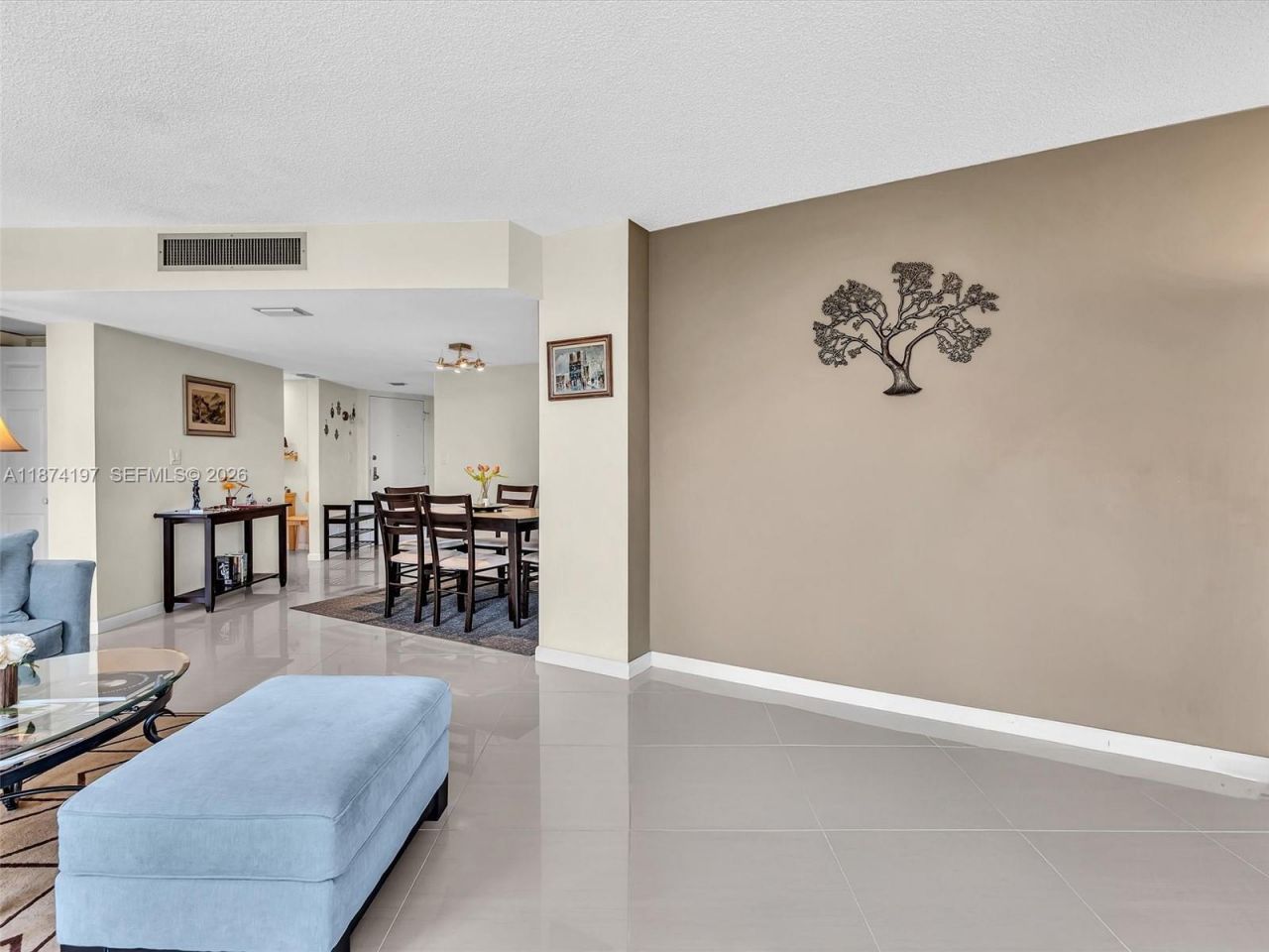 20400 W Country Club Dr, Unit 605, Aventura, FL 33180 Photo