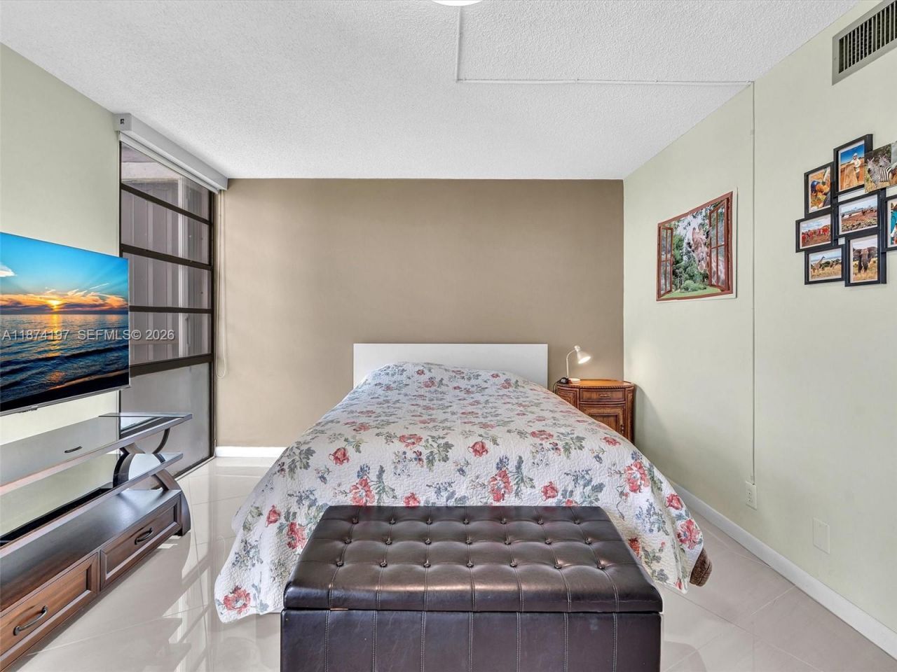 20400 W Country Club Dr, Unit 605, Aventura, FL 33180 Photo