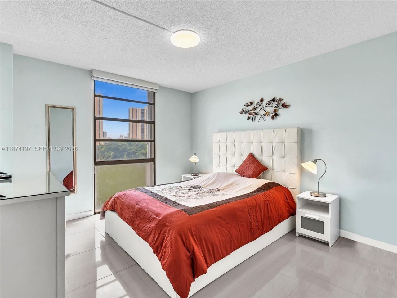 20400 W Country Club Dr, Unit 605, Aventura, FL 33180 Photo