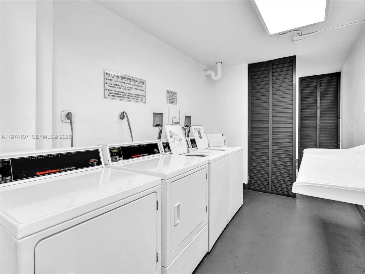 20400 W Country Club Dr, Unit 605, Aventura, FL 33180 Photo