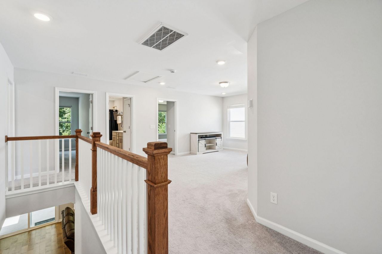 8809 Citronella Way Photo 19