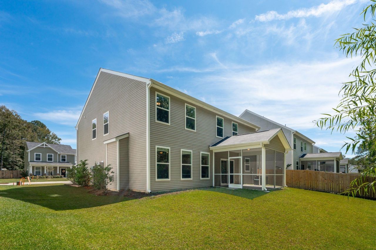 8809 Citronella Way Photo 23