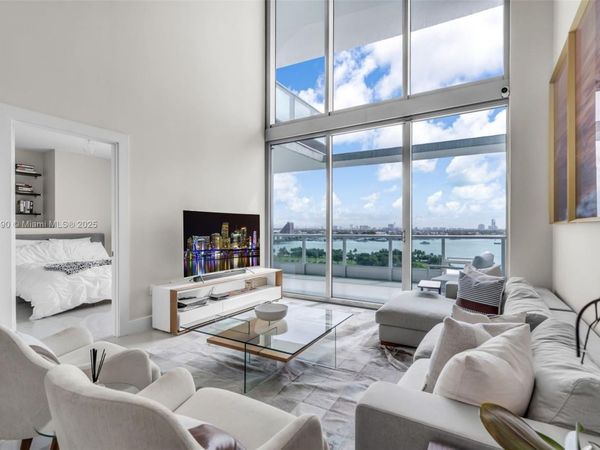 900 Biscayne Blvd, Unit 1707, Miami, FL 33132