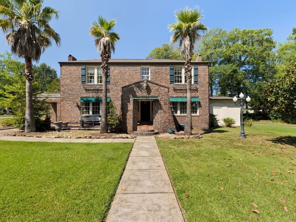 113 S 22nd Ave., Hattiesburg, MS 39401