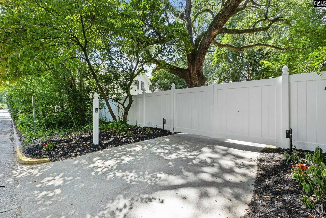 1731 Maplewood Drive Photo 47