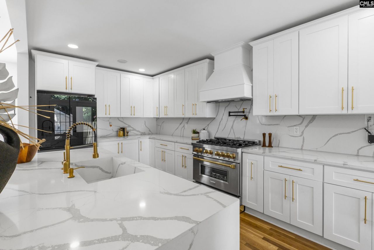 1731 Maplewood Drive Photo 6